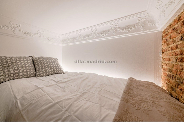 Quiet Apartment in Centro of 2 Bedrooms #1962 in Madrid