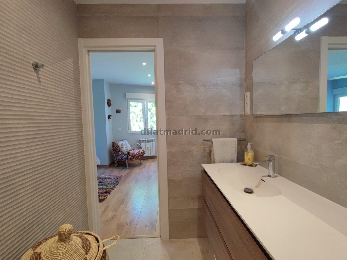 Bright Apartment in Arganzuela of 2 Bedrooms #1968 in Madrid