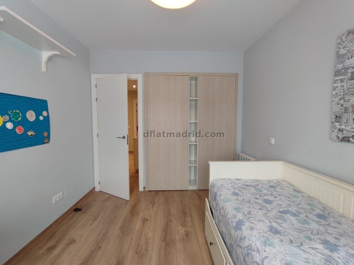 Apartamento Luminoso en Arganzuela de 2 Dormitorios #1968 en Madrid