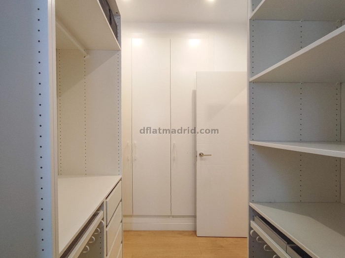 Spacious Apartment in Tetuan of 3 Bedrooms #1972 in Madrid